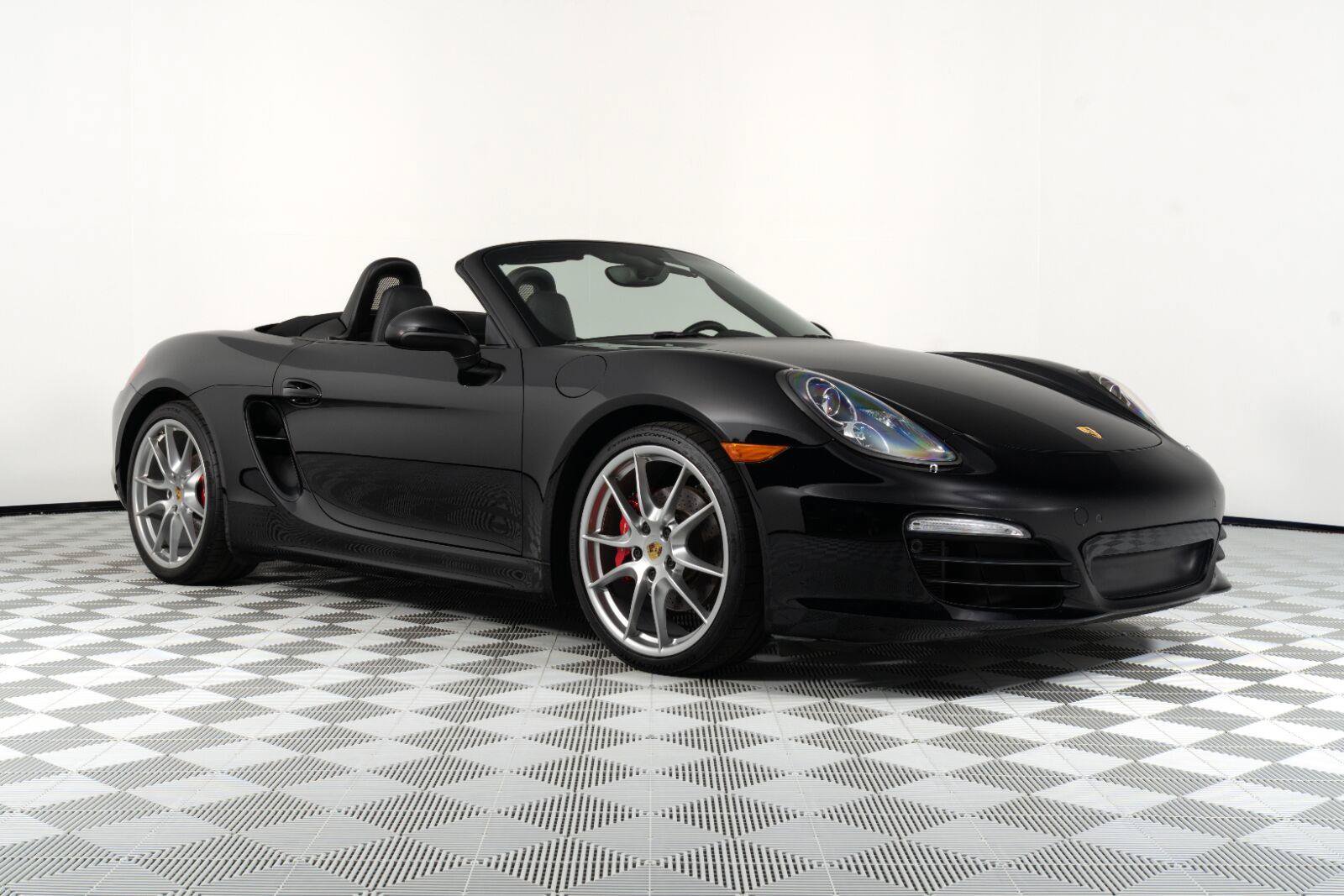 Used 2015 Porsche Boxster S RWD image 1