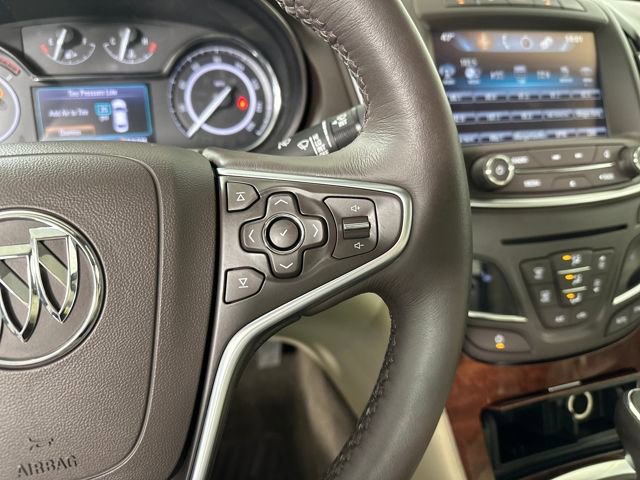 Used 2016 Buick Regal Premium w/ Driver Confidence Package #1 image 16