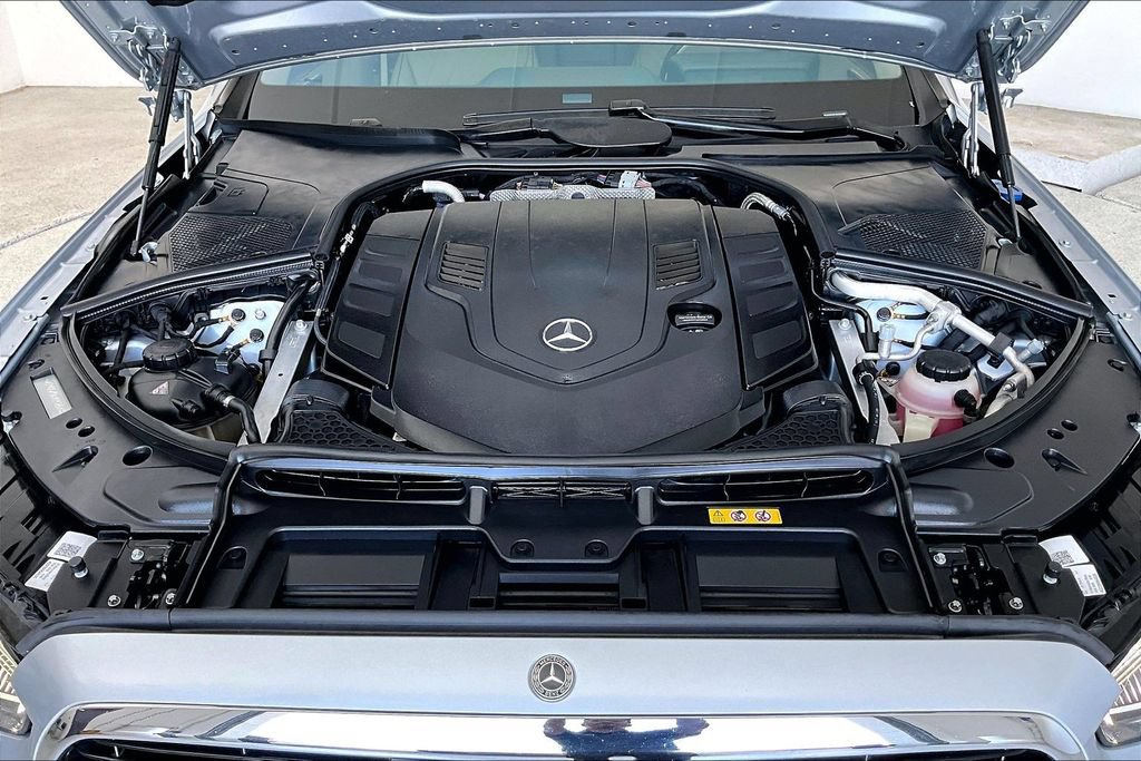 Used 2024 Mercedes-Benz S 580 4MATIC Sedan w/ Warmth & Comfort Package image 11