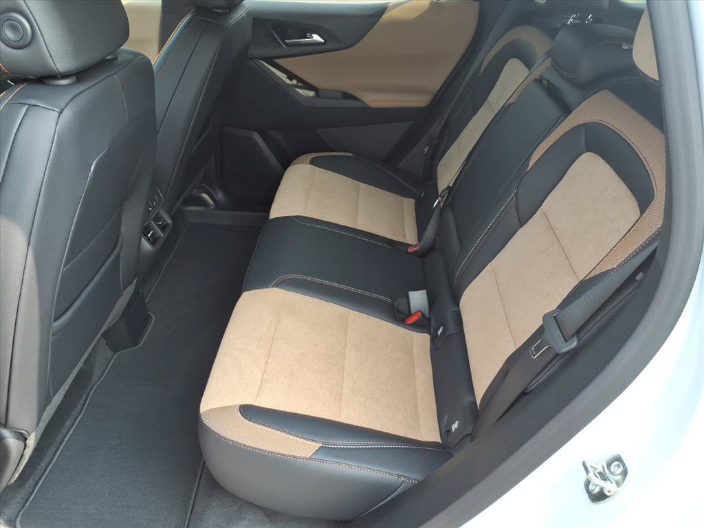 New 2027 Chevrolet Equinox ACTIV w/ Convenience Package III AWD/4WD image 11