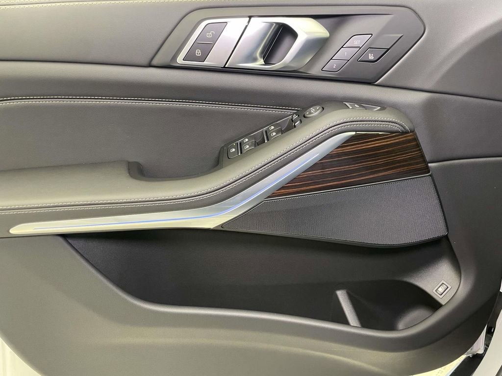 New 2026 BMW X5 xDrive50e AWD/4WD image 30