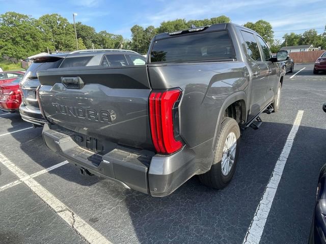 Used 2026 Toyota Tundra SR5 w/ SR5 Premium Package AWD/4WD image 14