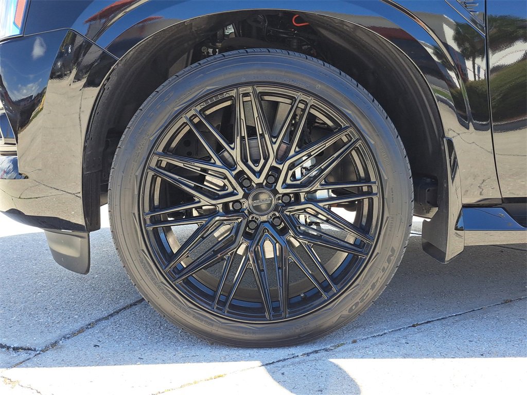 New 2025 Nissan Armada Platinum Reserve image 3