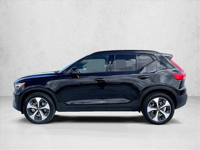 Used 2024 Volvo XC40 B5 Plus AWD/4WD image 6