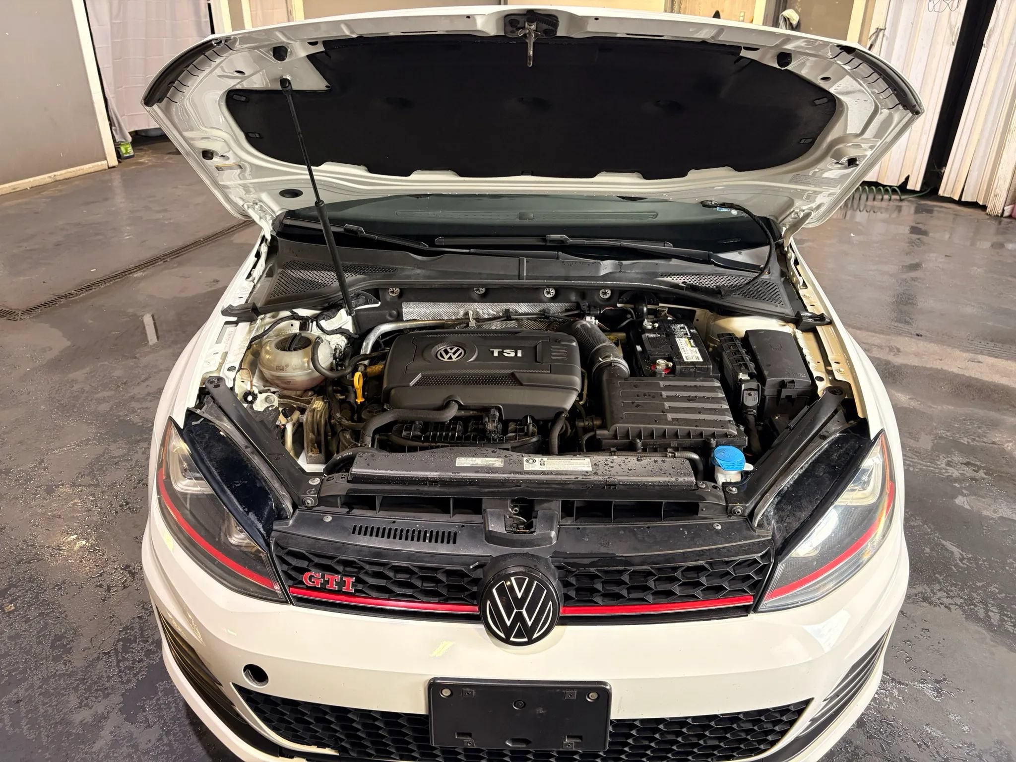 Used 2017 Volkswagen GTI Sport FWD image 25