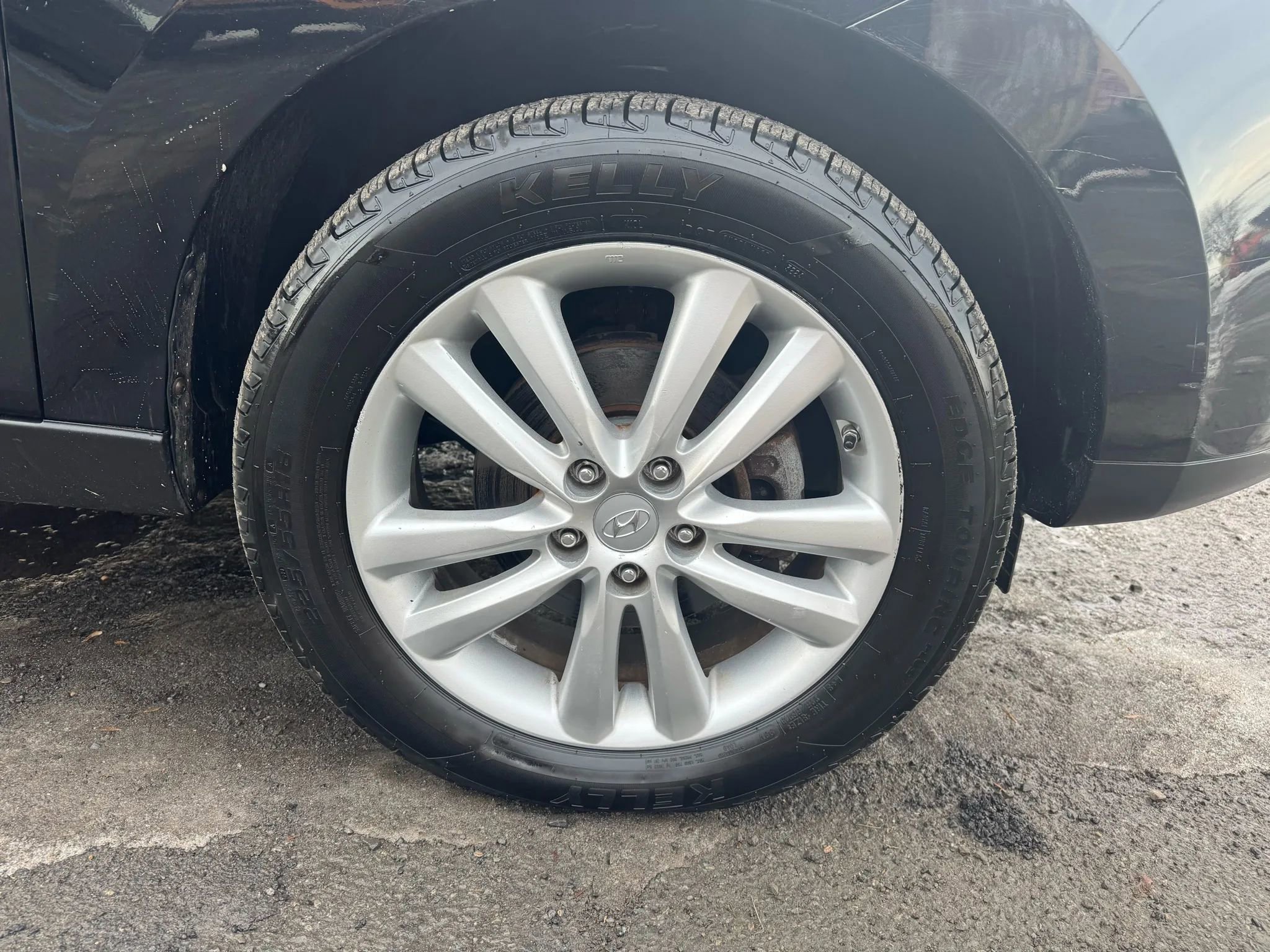 Used 2010 Hyundai Tucson Limited AWD/4WD image 25
