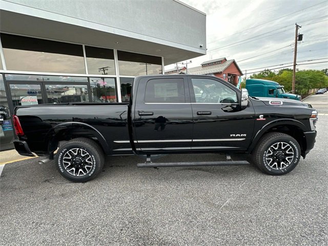 New 2025 RAM 2500 Limited image 28