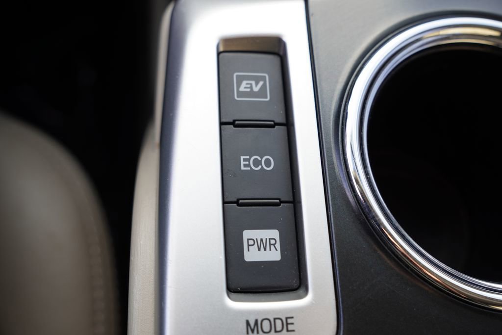 Used 2013 Toyota Prius V Two image 23