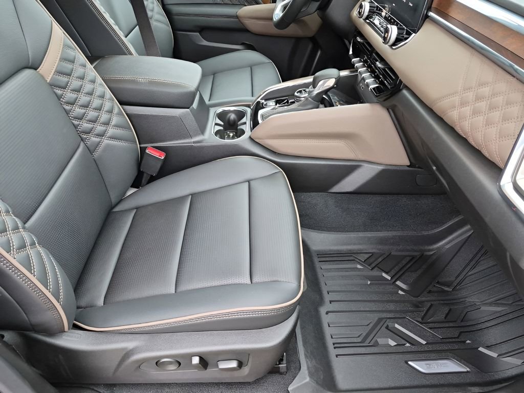 New 2026 GMC Canyon Denali w/ LPO, Denali Black Edition AWD/4WD image 19