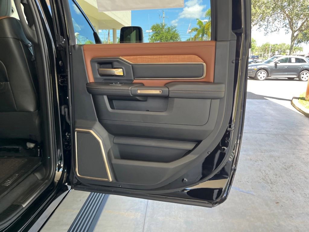 New 2024 RAM 2500 Limited AWD/4WD image 35