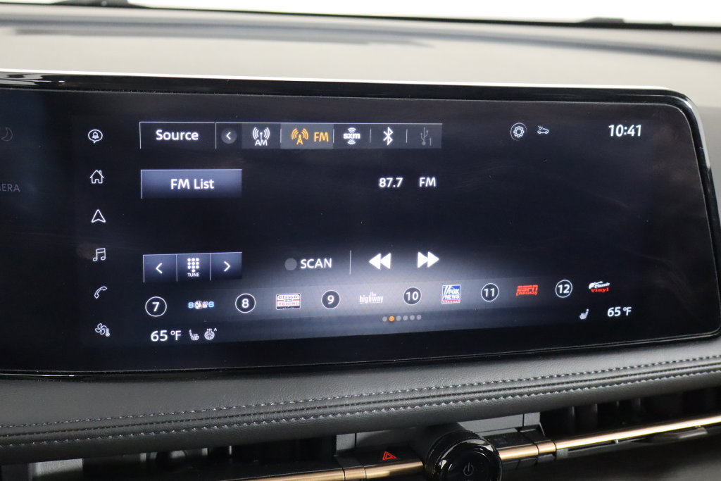 Used 2023 Nissan Ariya AWD image 29