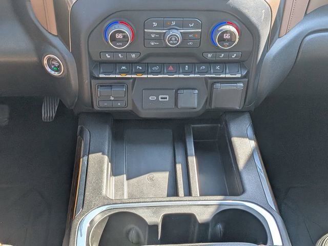Used 2022 Chevrolet Silverado 1500 High Country w/ Technology Package image 19