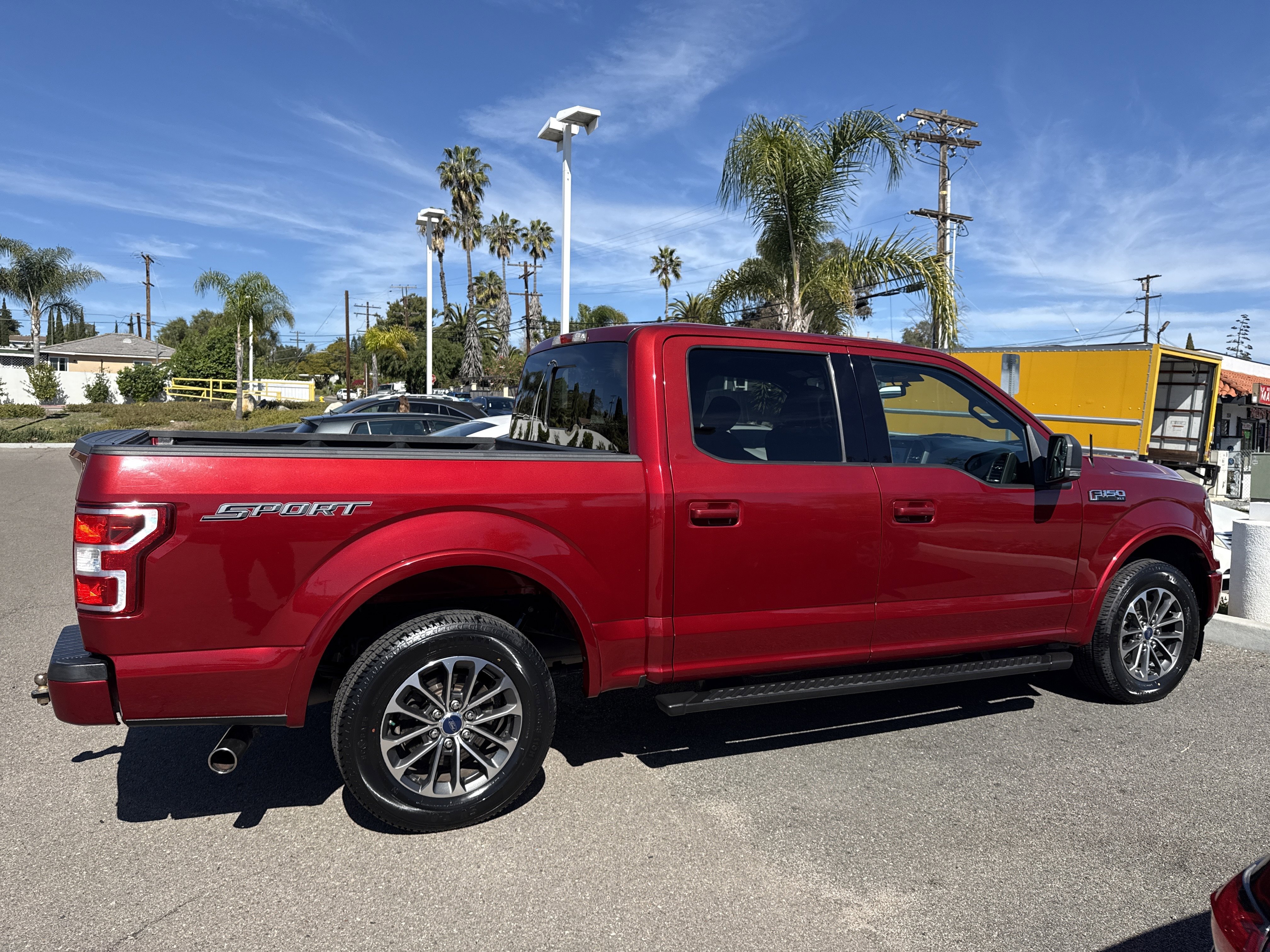 Used 2018 Ford F150 XLT w/ Equipment Group 302A Luxury image 6