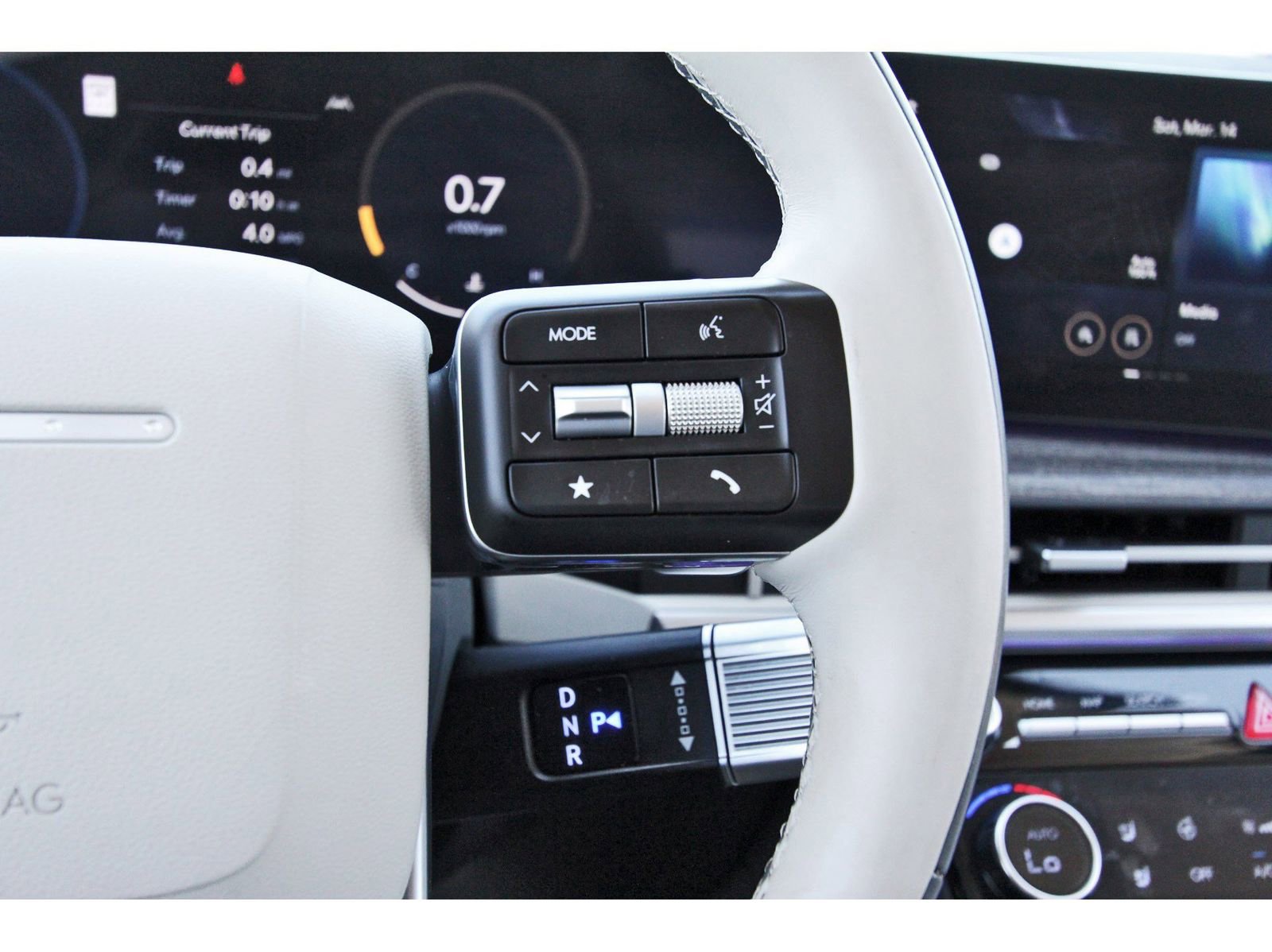 Used 2024 Hyundai Santa Fe Calligraphy image 24