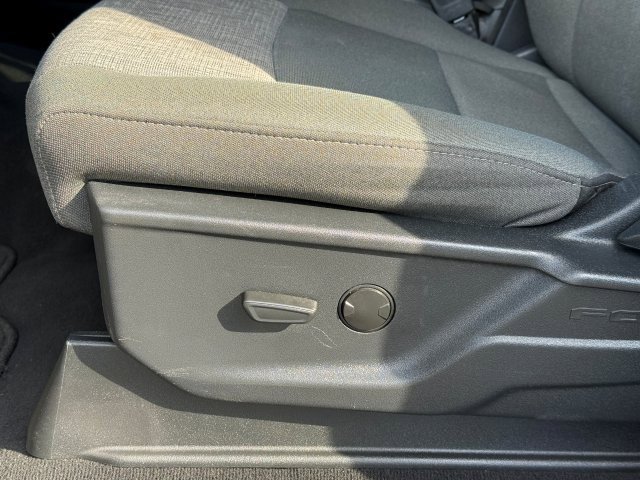 Used 2024 Ford F250 XLT w/ Snow Plow Prep Package image 14