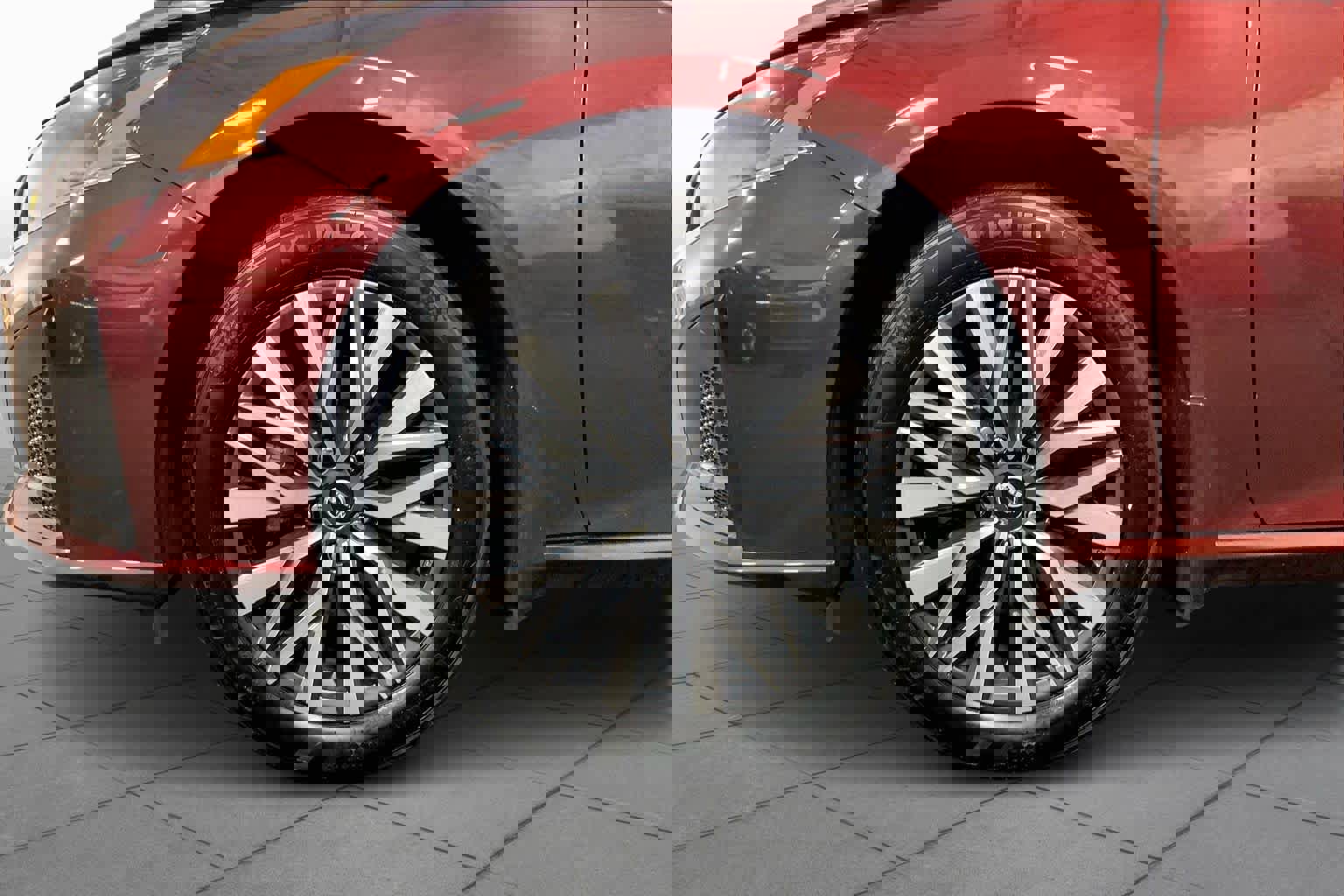 Used 2024 Nissan Altima 2.5 SV image 11