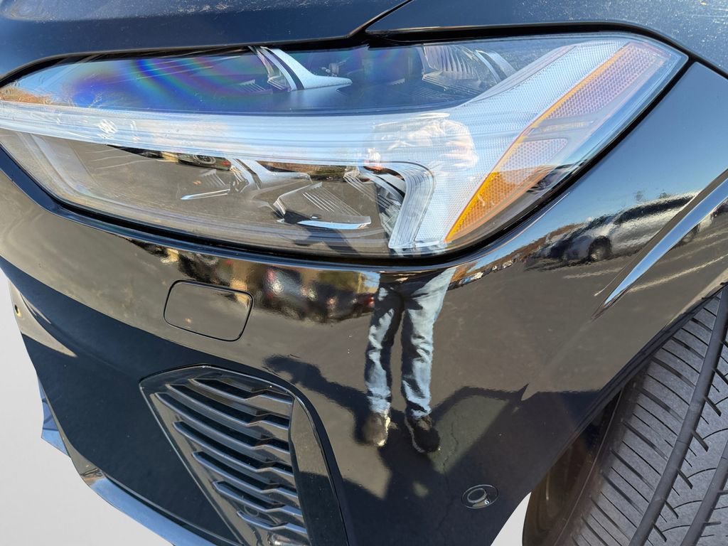 Used 2024 Volvo XC60 B5 Plus image 22