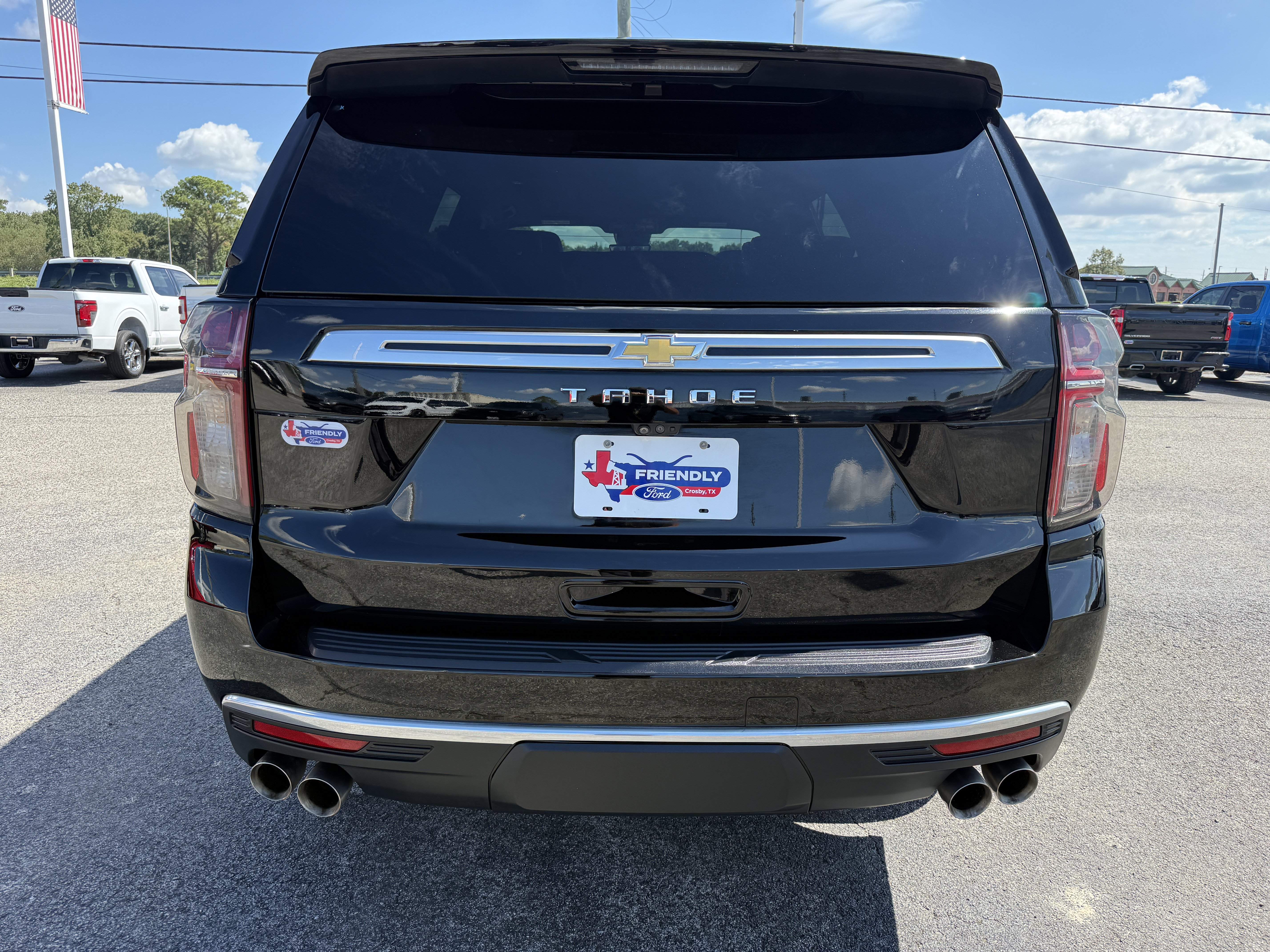 Used 2023 Chevrolet Tahoe High Country RWD image 3