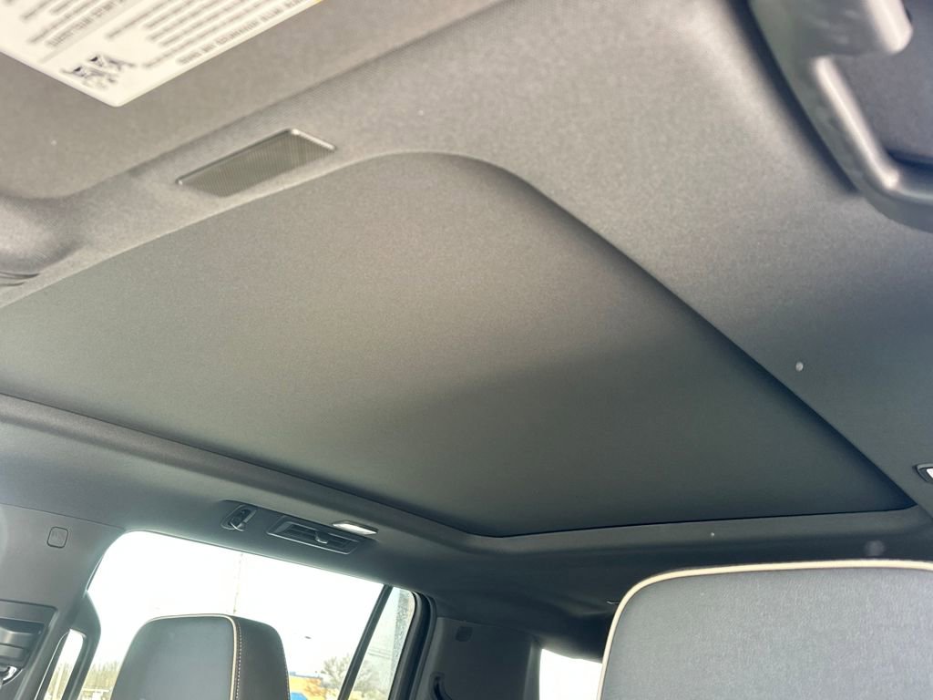 New 2026 Chevrolet Suburban Premier w/ Sun And Tow Package image 15