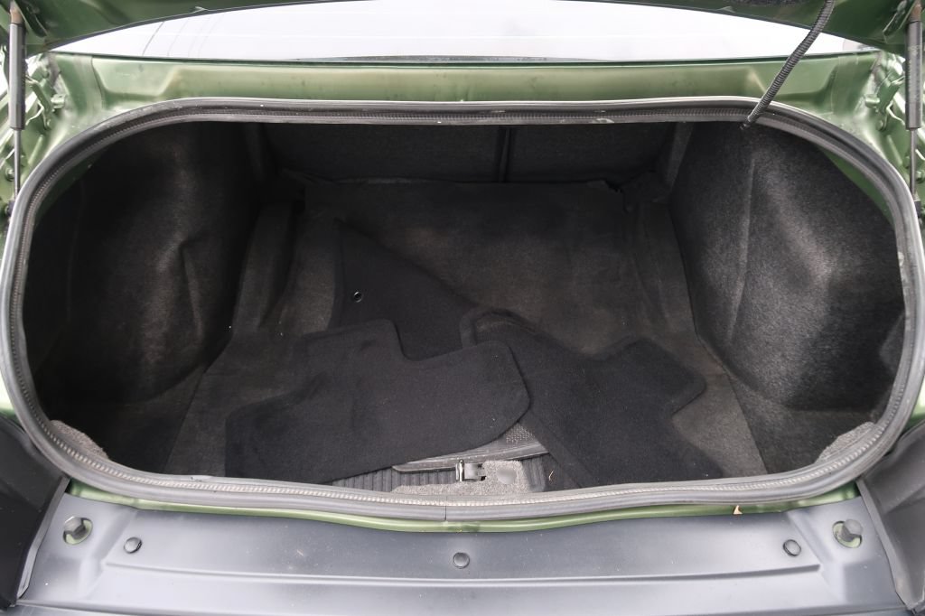 Used 2019 Dodge Challenger SXT RWD image 11