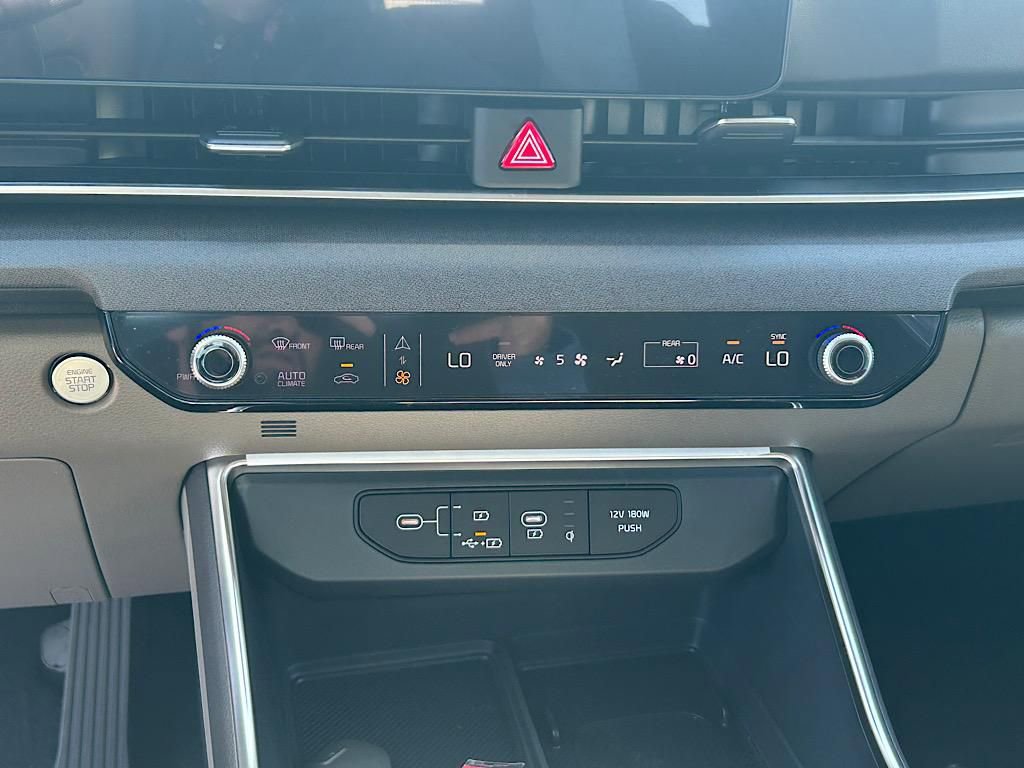 New 2026 Kia Carnival EX FWD image 20