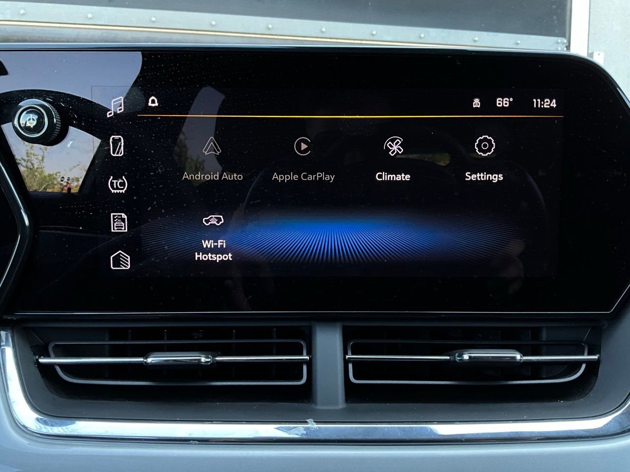 Used 2025 Chevrolet Trax LT FWD image 27