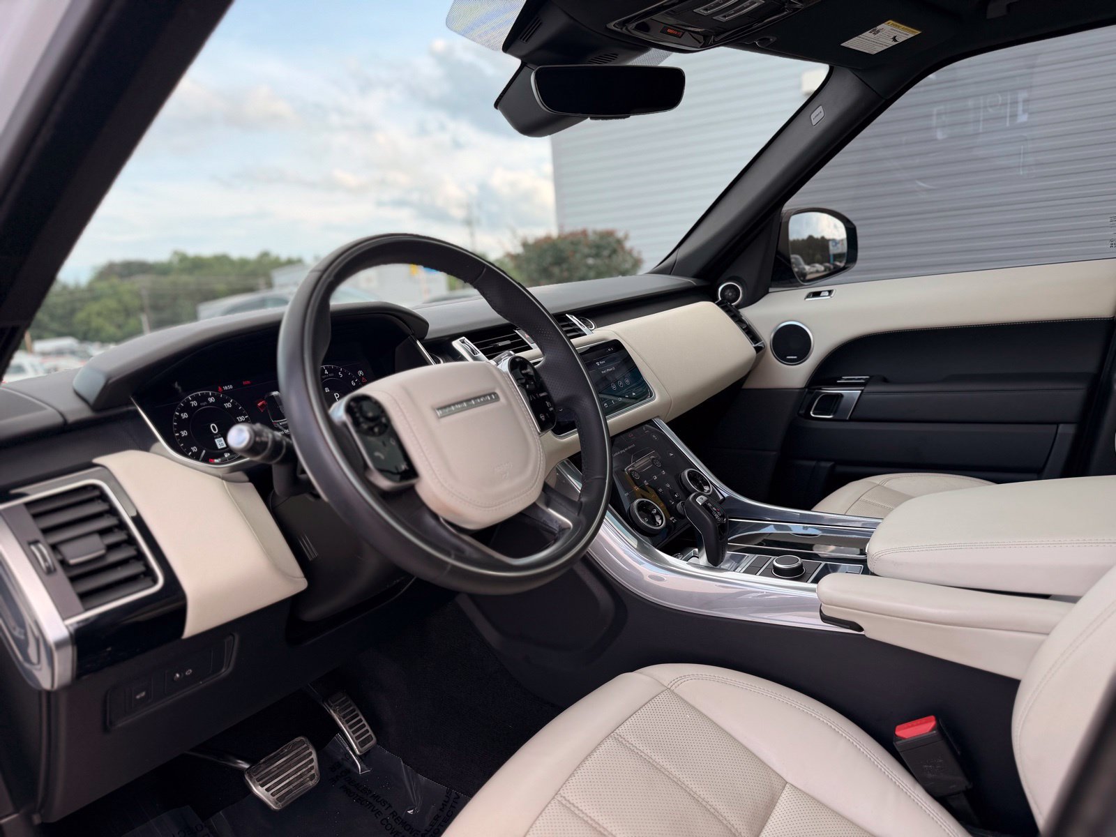 Used 2022 Land Rover Range Rover Sport HSE Silver Edition AWD/4WD image 20