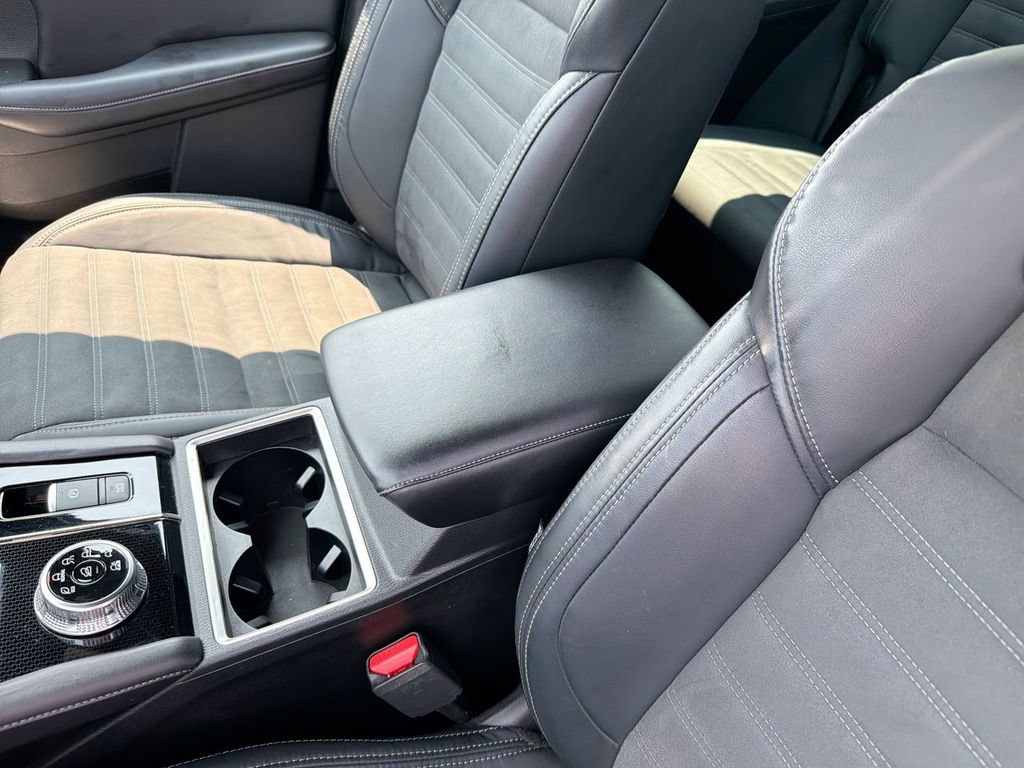 Used 2023 Mitsubishi Outlander SE Black Edition AWD/4WD image 28