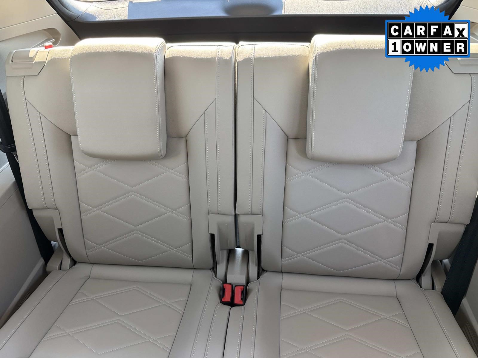 Used 2025 Volkswagen Atlas SE FWD image 17