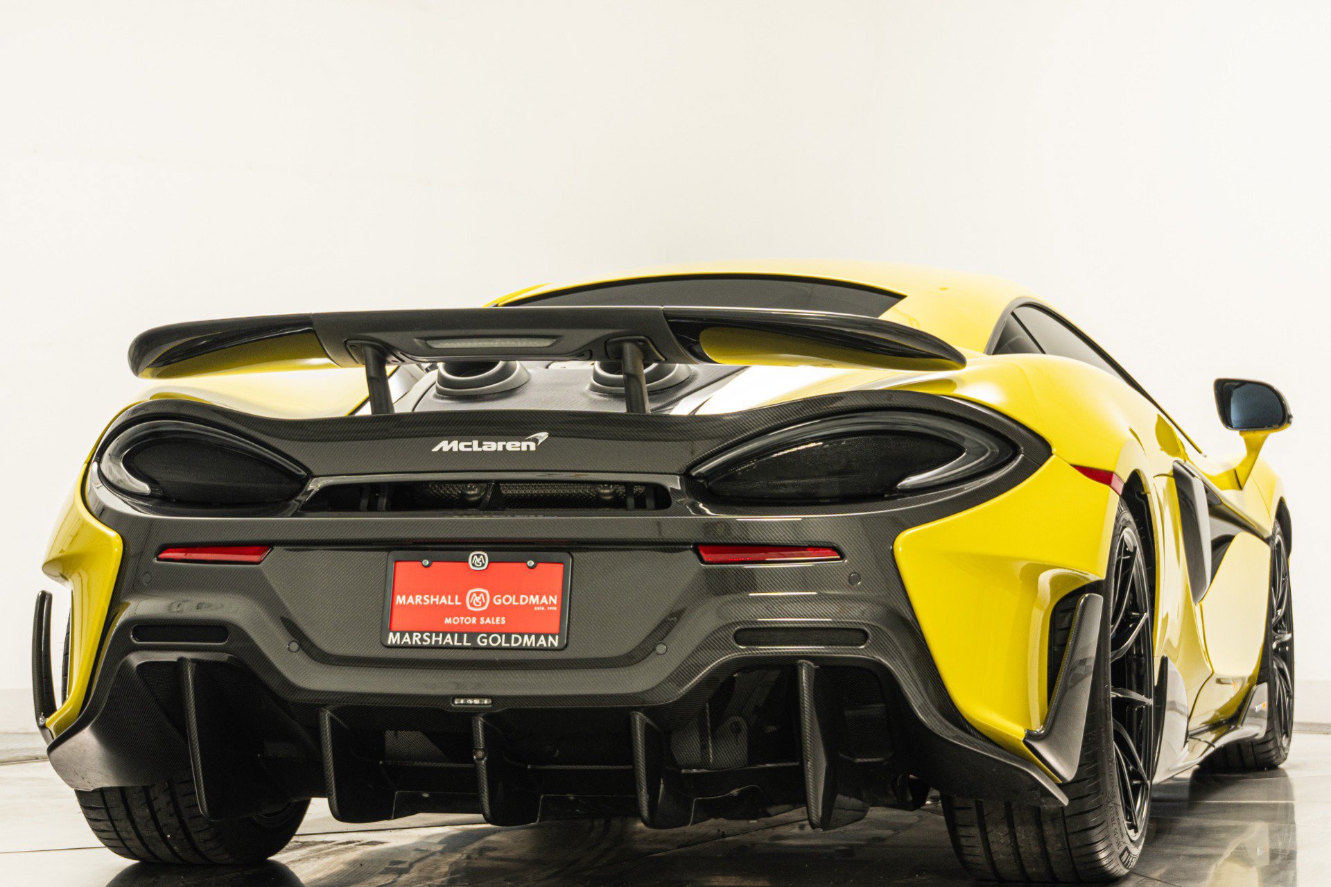 Used 2019 McLaren 600LT RWD image 9