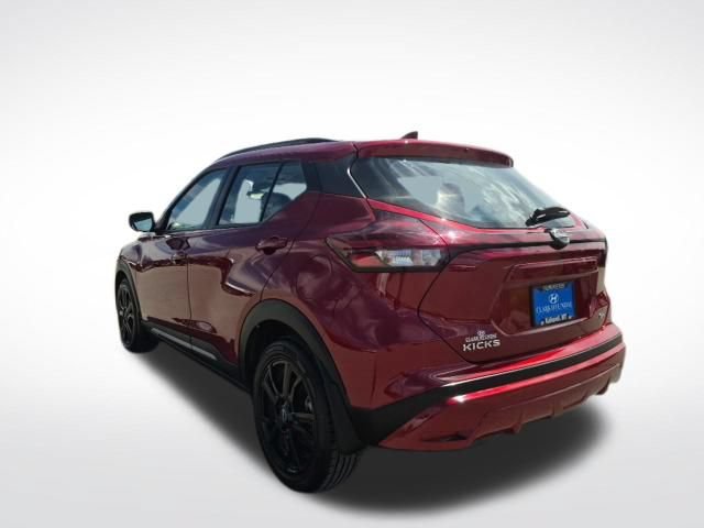 Used 2023 Nissan Kicks SR w/ SR Premium Package FWD image 7