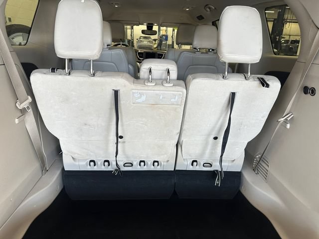 Used 2021 Chrysler Voyager Lxi FWD image 17