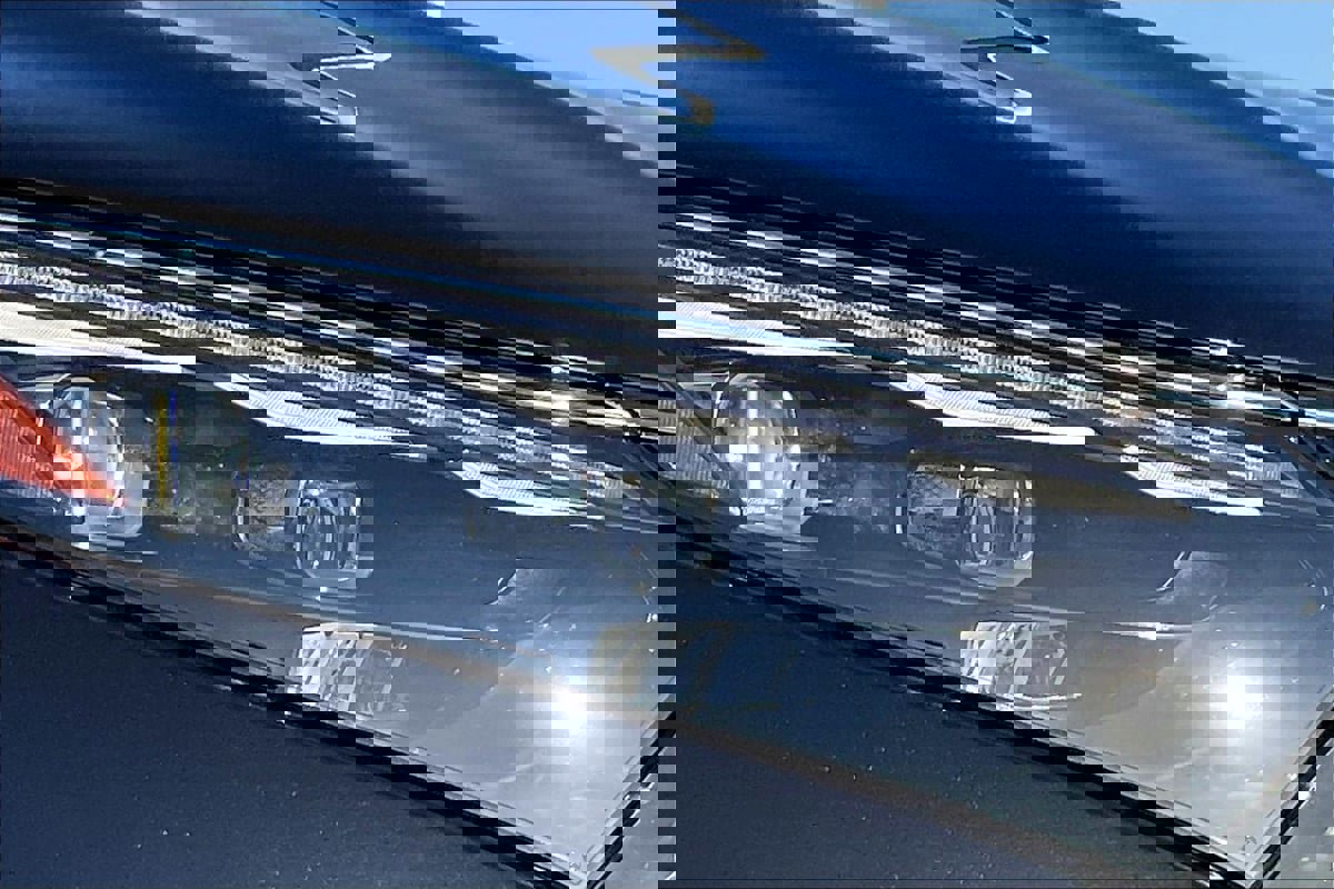 Used 2023 Mercedes-Benz EQS 450+ SUV w/ Exclusive Trim Package image 24