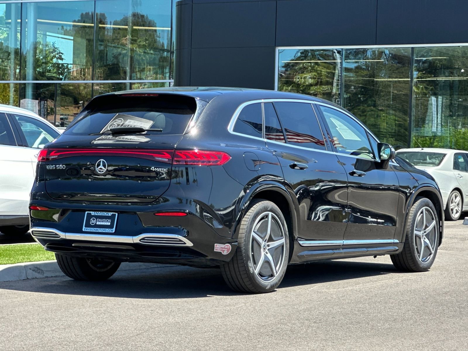 Certified 2023 Mercedes-Benz EQS 580 4MATIC SUV image 3