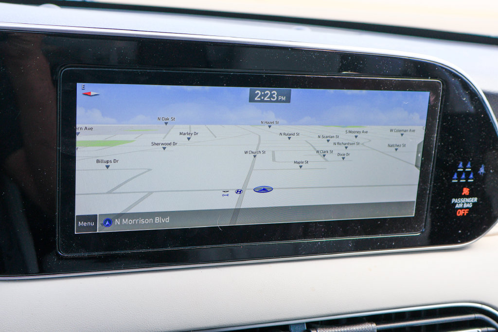 Used 2022 Hyundai Palisade SEL w/ Premium Package FWD image 3