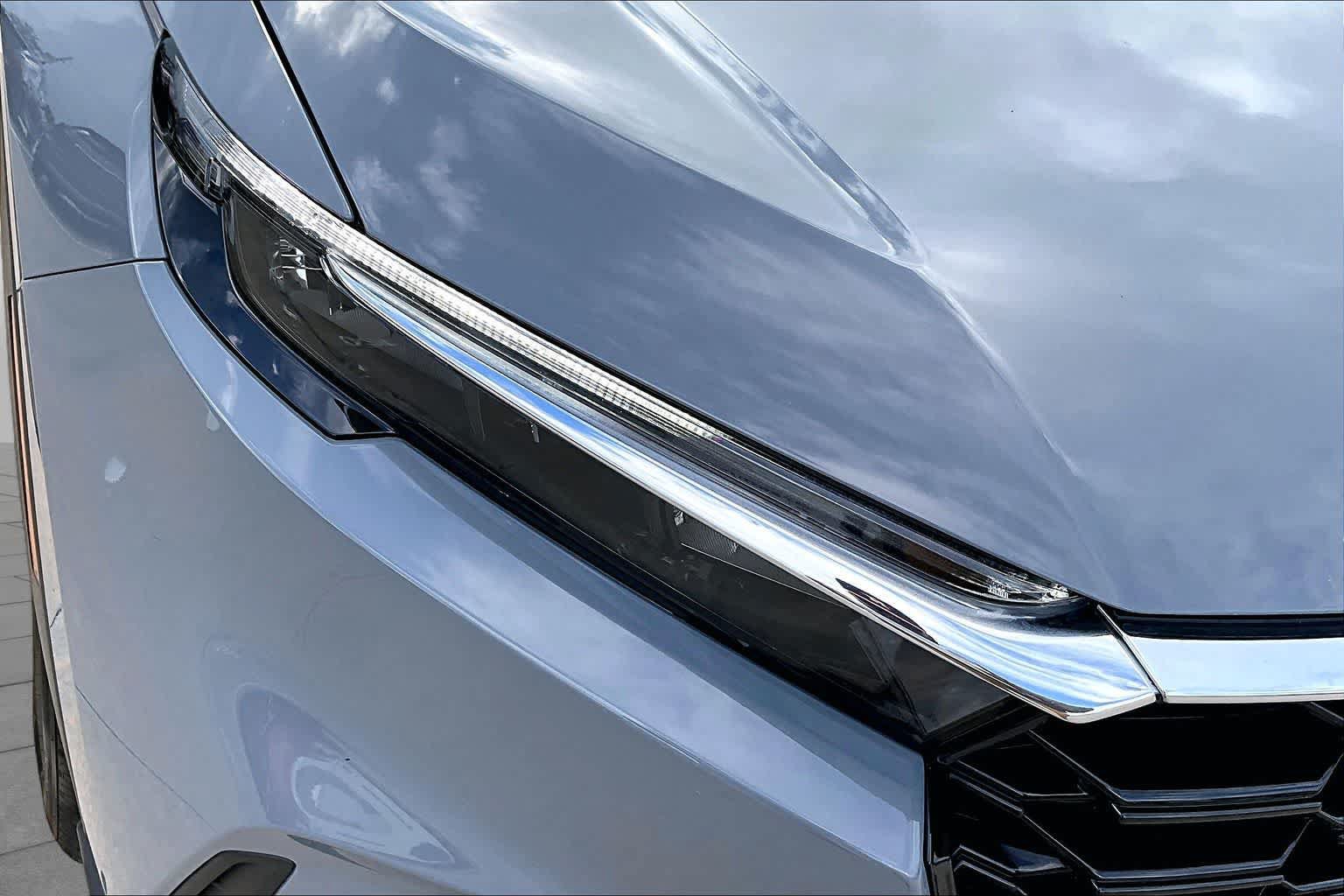 Used 2025 Honda CR-V EX-L image 28