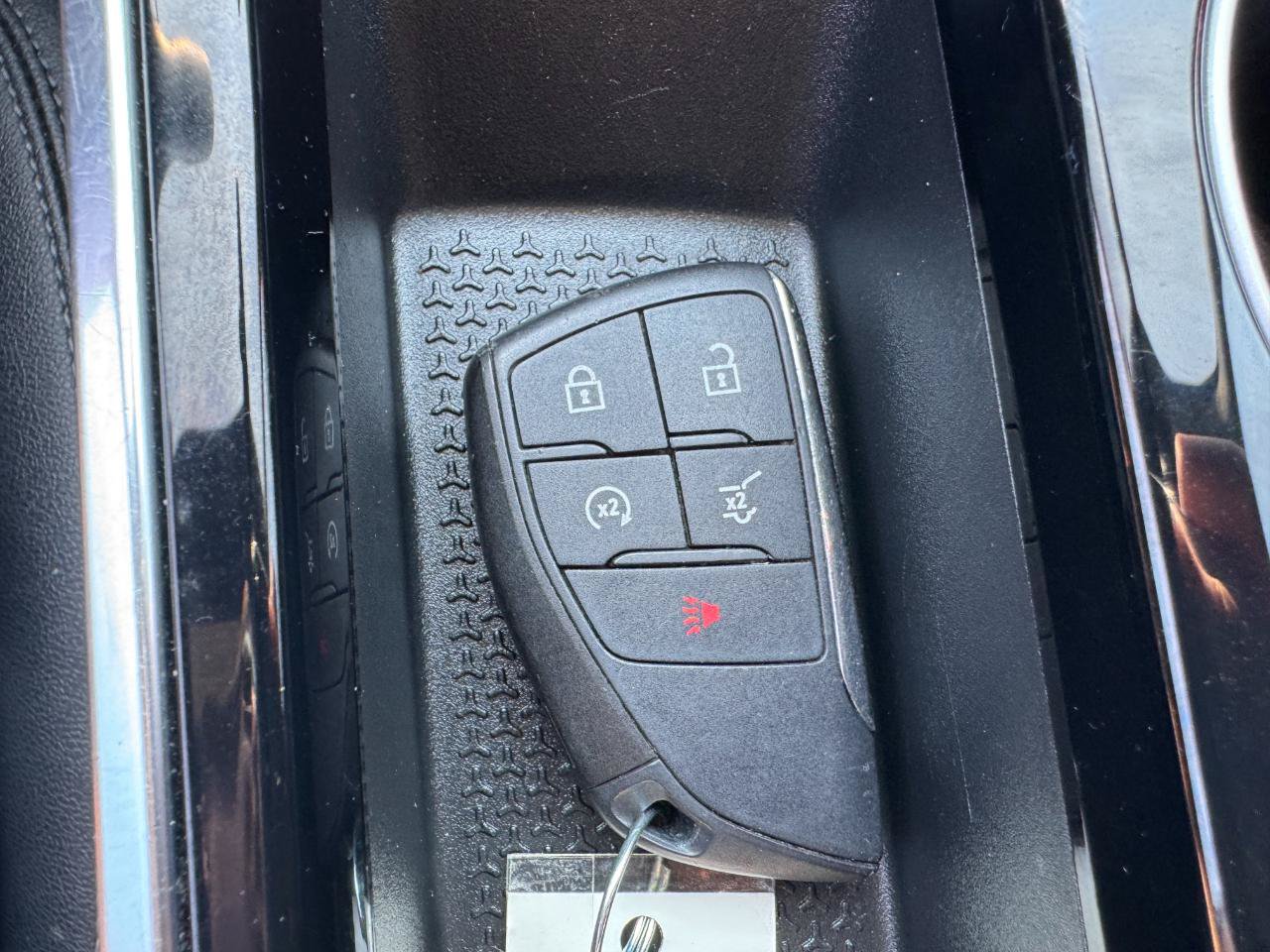 Used 2025 Chevrolet Equinox LT w/ Convenience Package II FWD image 24
