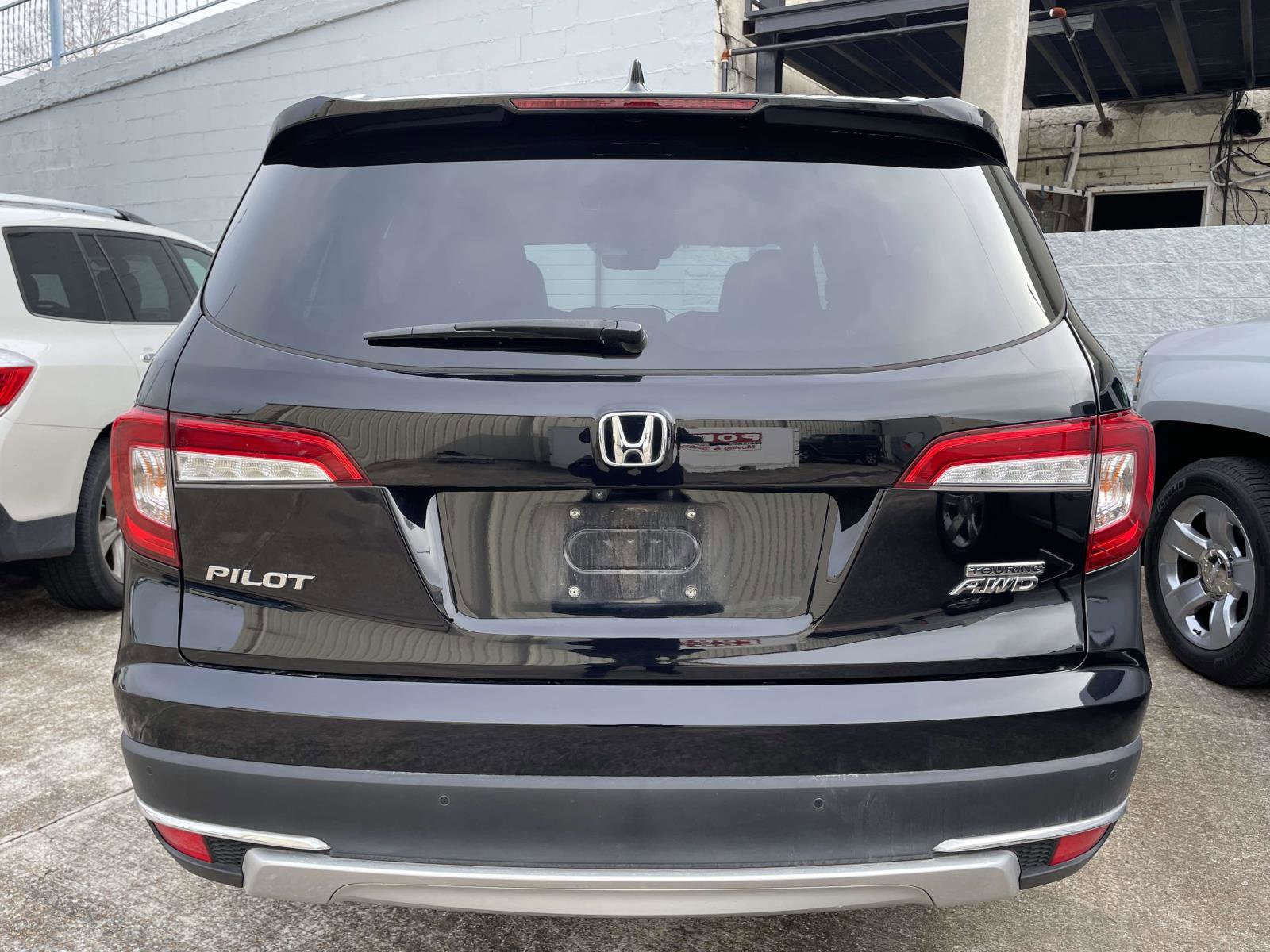 Used 2020 Honda Pilot Touring image 4