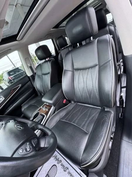 Used 2017 INFINITI QX60 FWD w/ Deluxe Technology Package image 18