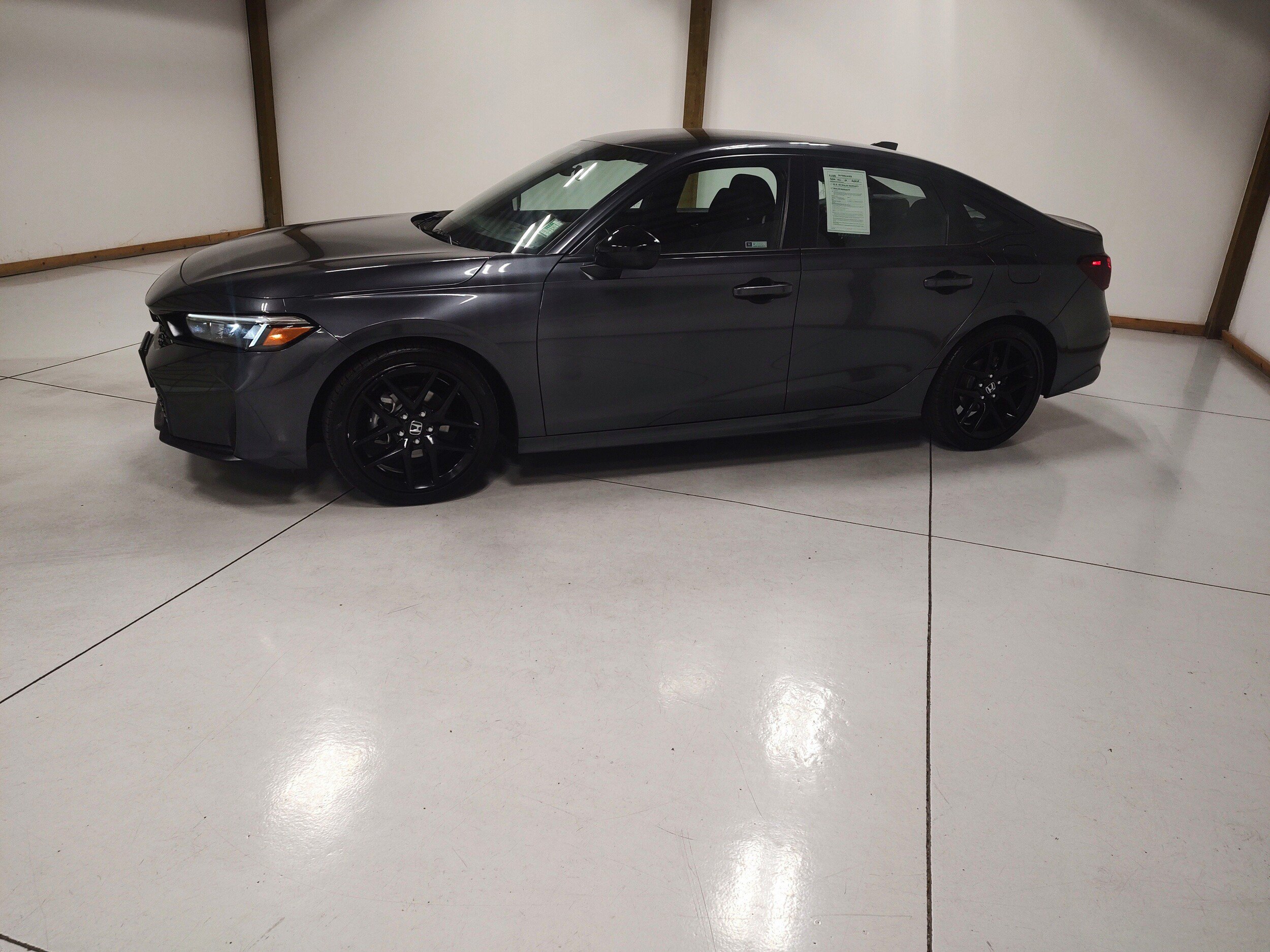 Used 2025 Honda Civic Sport image 4
