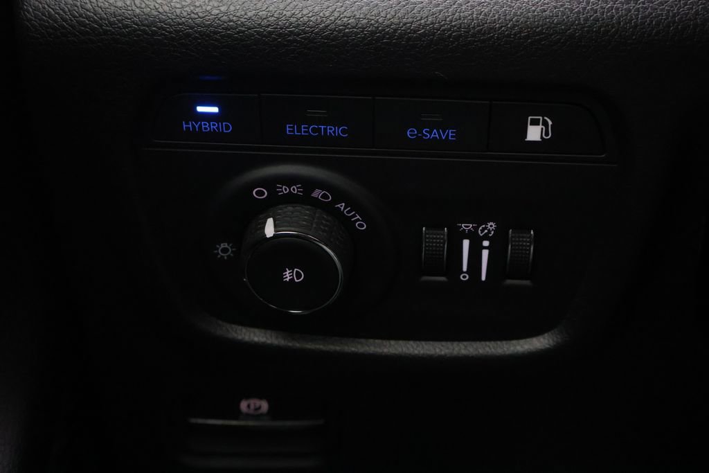 Used 2024 Jeep Grand Cherokee Overland image 32