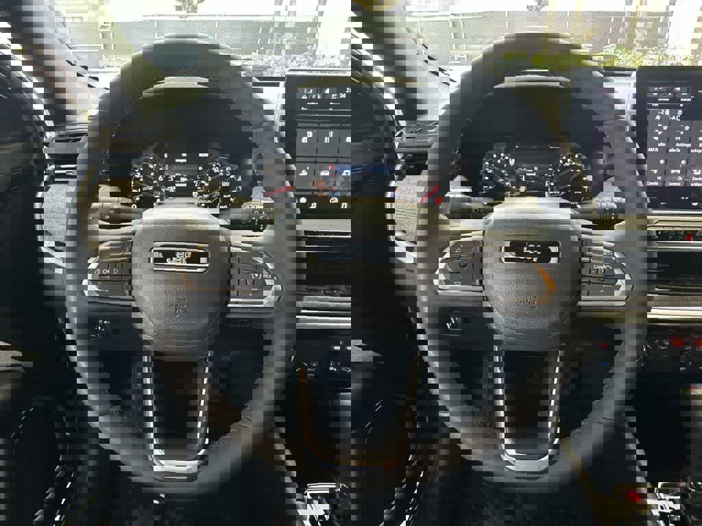 Used 2023 Jeep Compass Latitude image 15