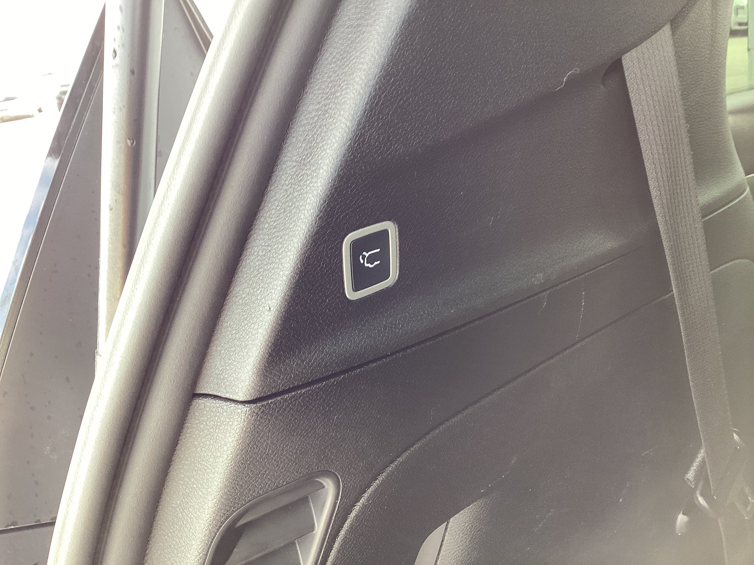 Used 2026 Chrysler Pacifica Select FWD image 16