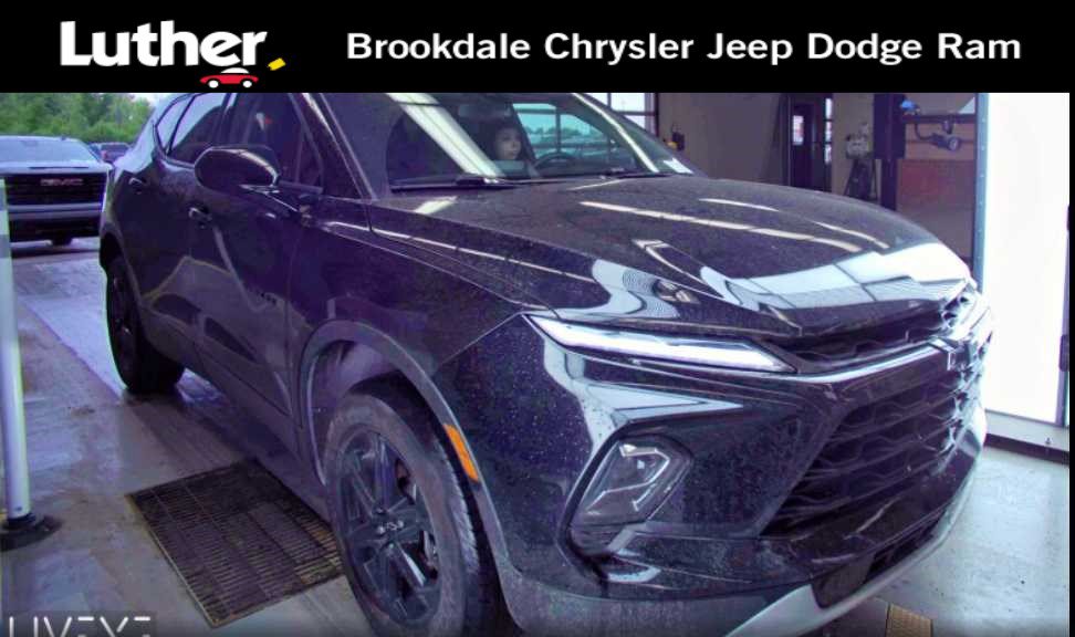 Used 2024 Chevrolet Blazer LT w/ Convenience Package FWD image 1