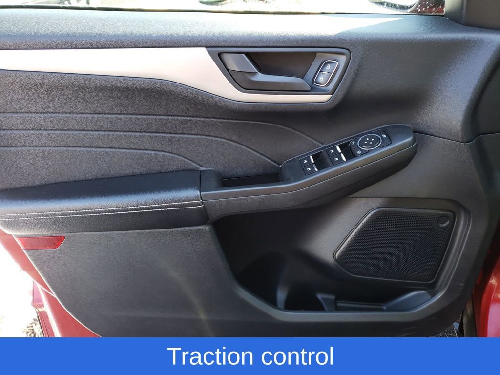 Used 2022 Ford Escape SE image 16