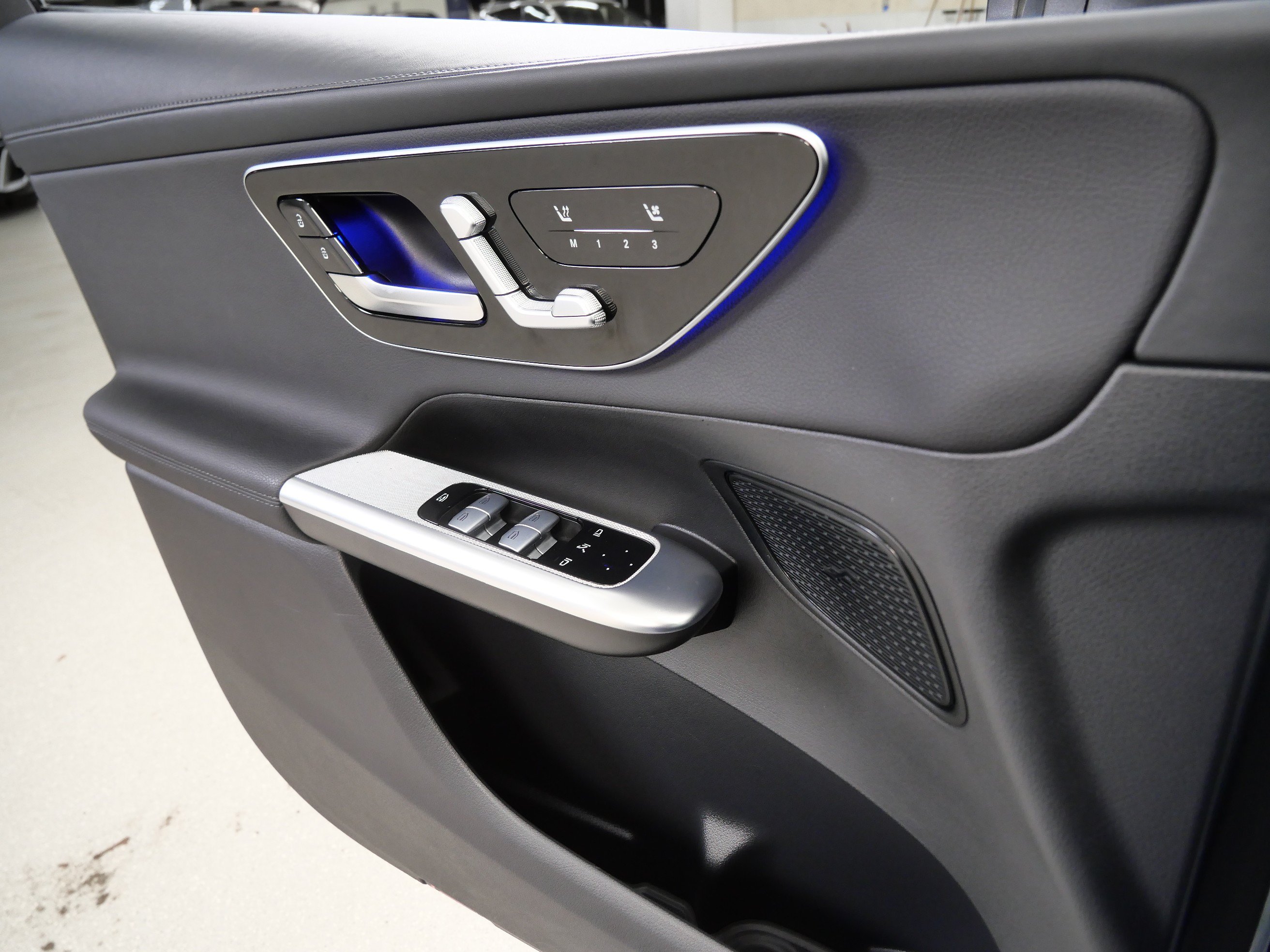 Certified 2023 Mercedes-Benz GLC 300 4MATIC image 30