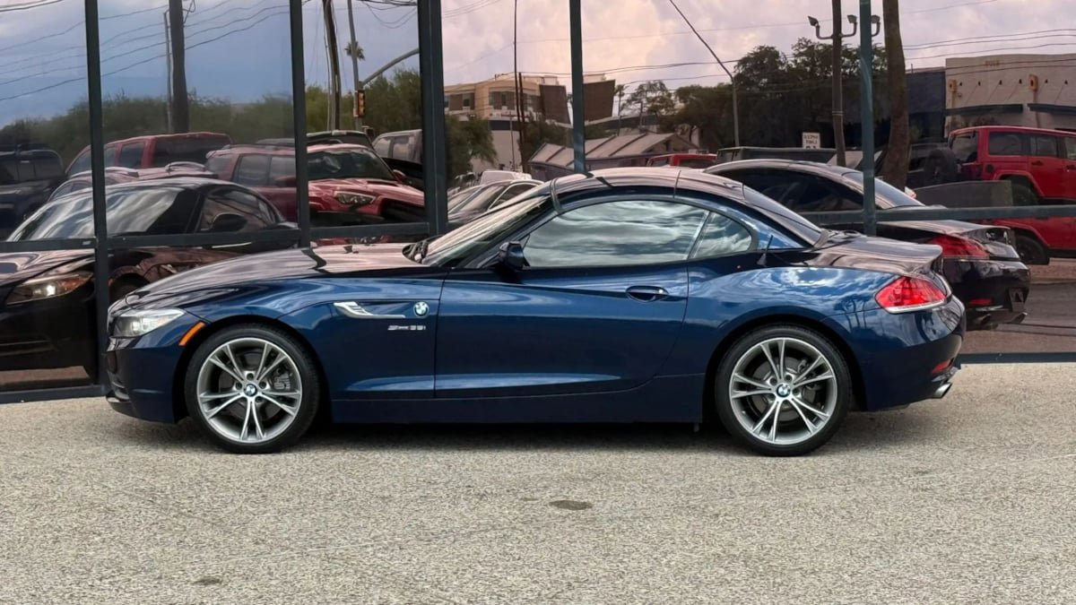 Used 2014 BMW Z4 sDrive35i RWD image 5