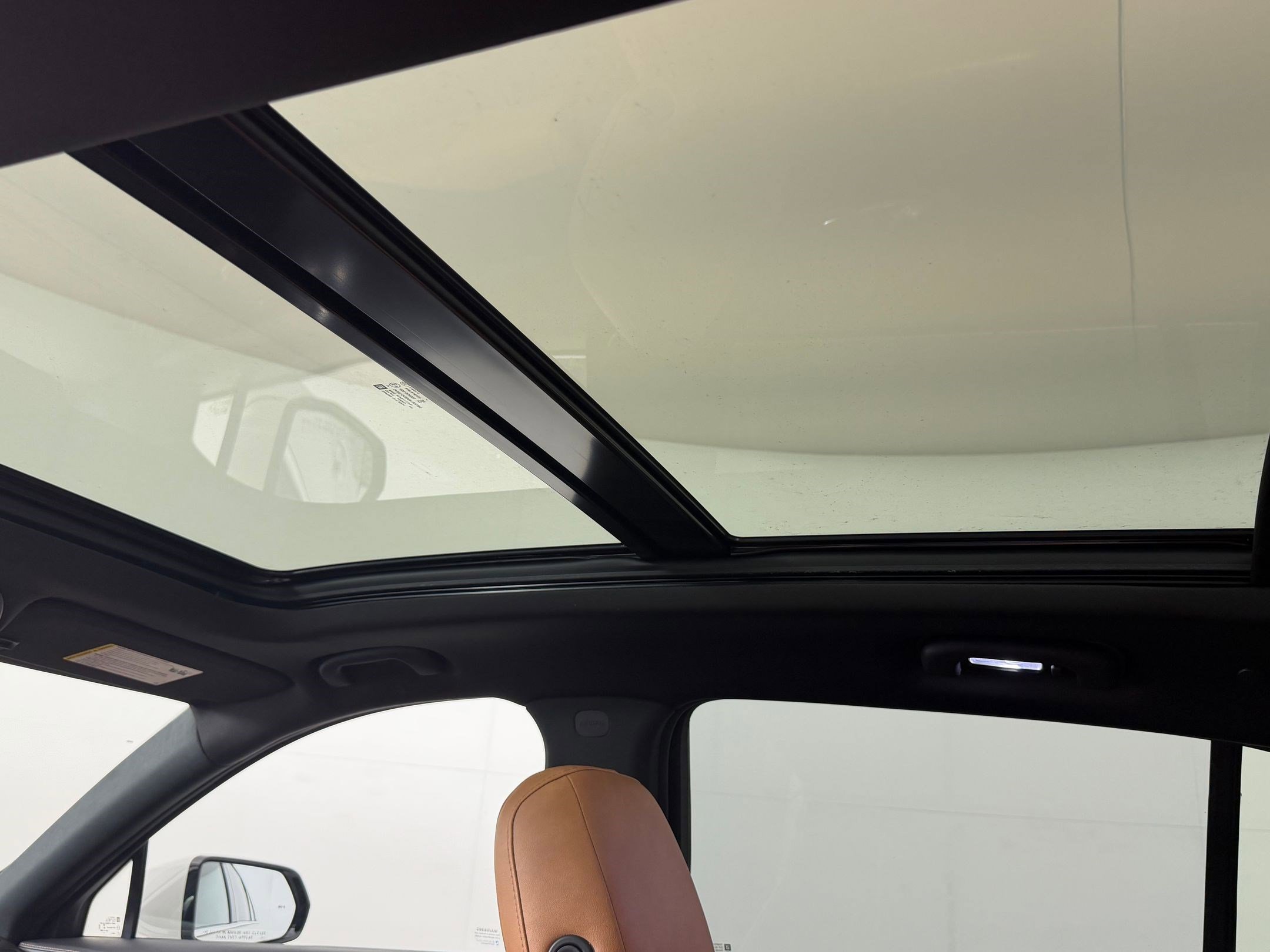 Used 2022 Cadillac XT4 Premium Luxury FWD image 15