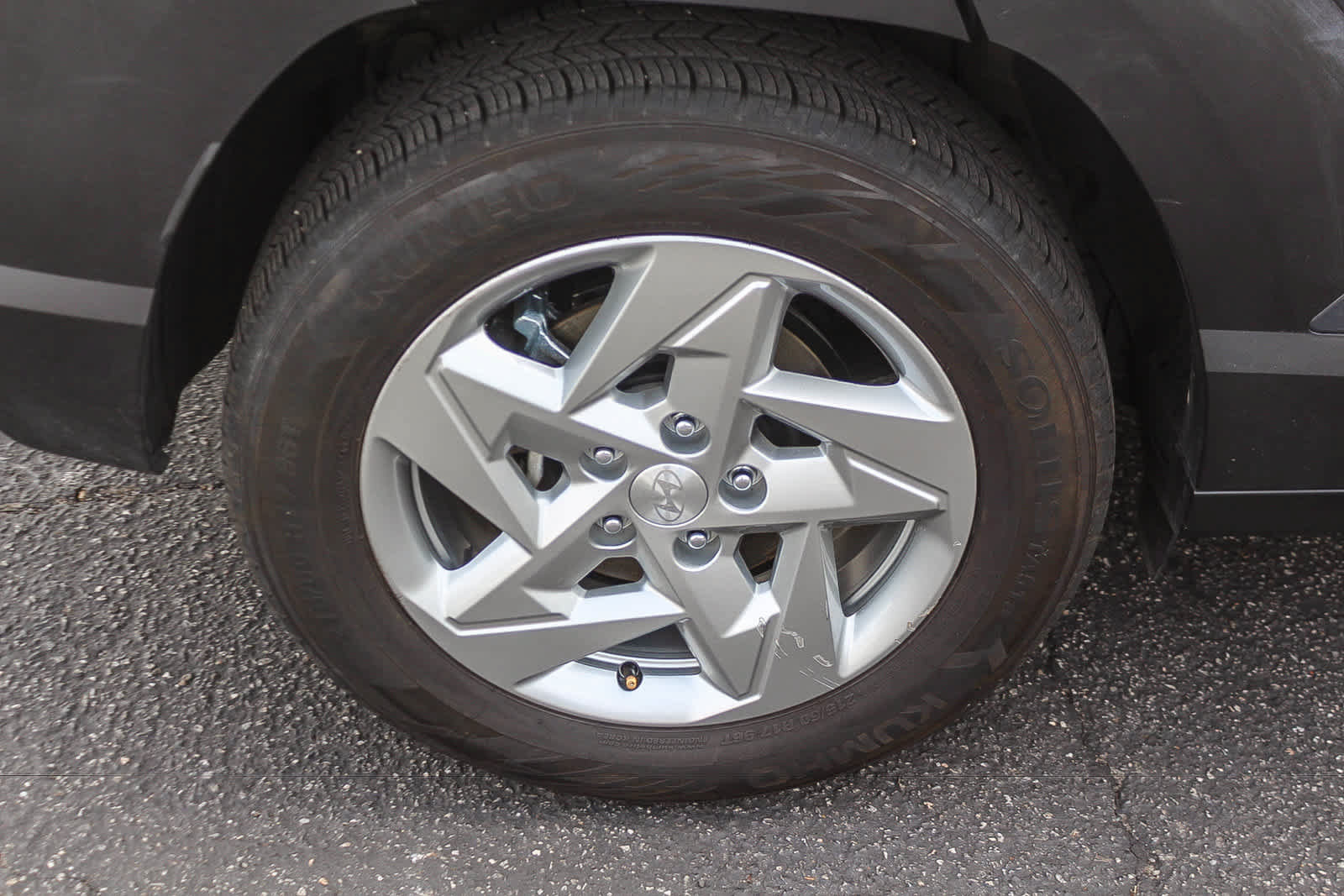 Used 2024 Hyundai Kona SE FWD image 8