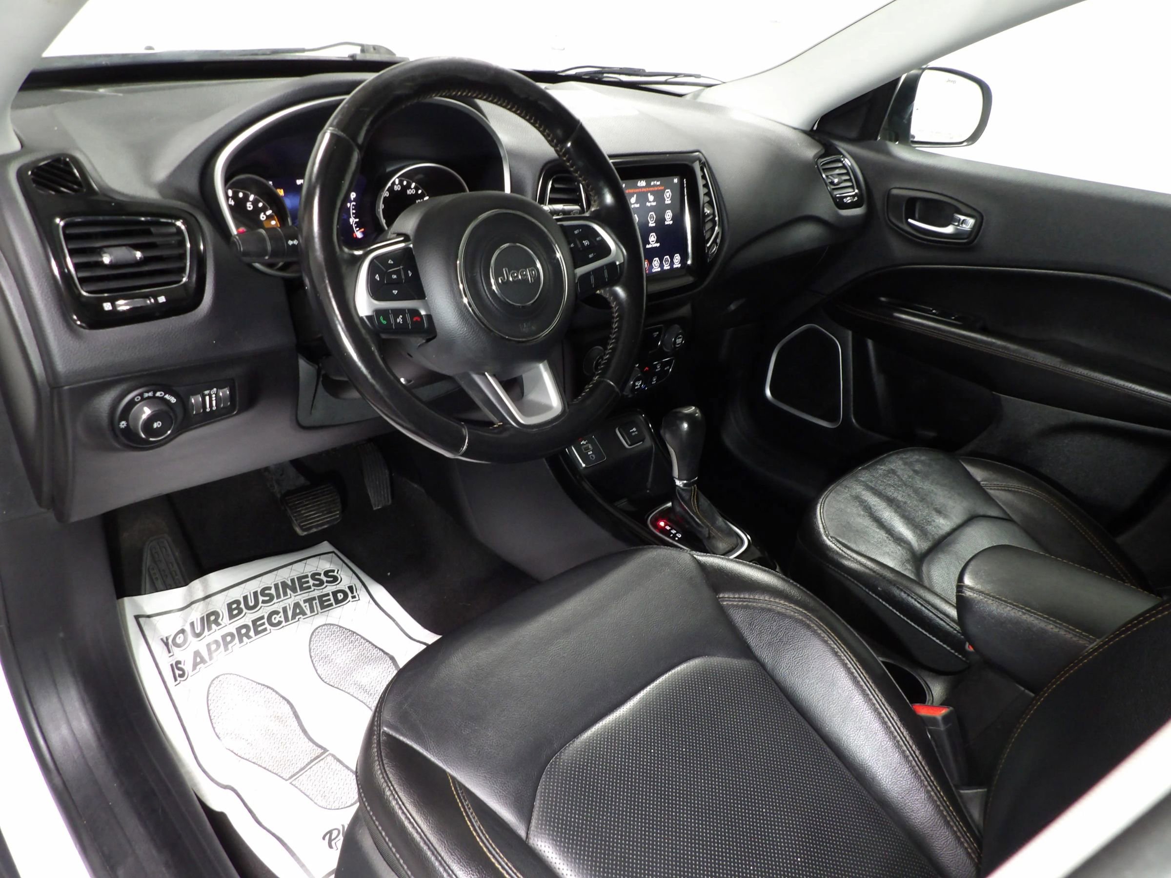 Used 2020 Jeep Compass Limited FWD image 9